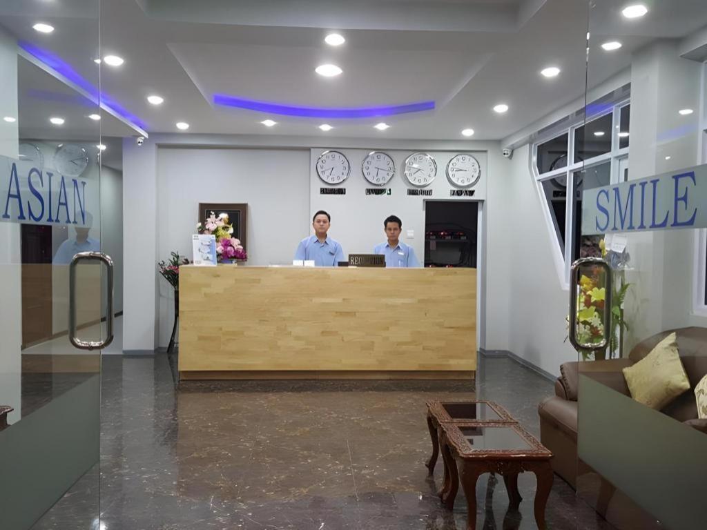 Asian Smile Hotel Γιανγκόν Εξωτερικό φωτογραφία