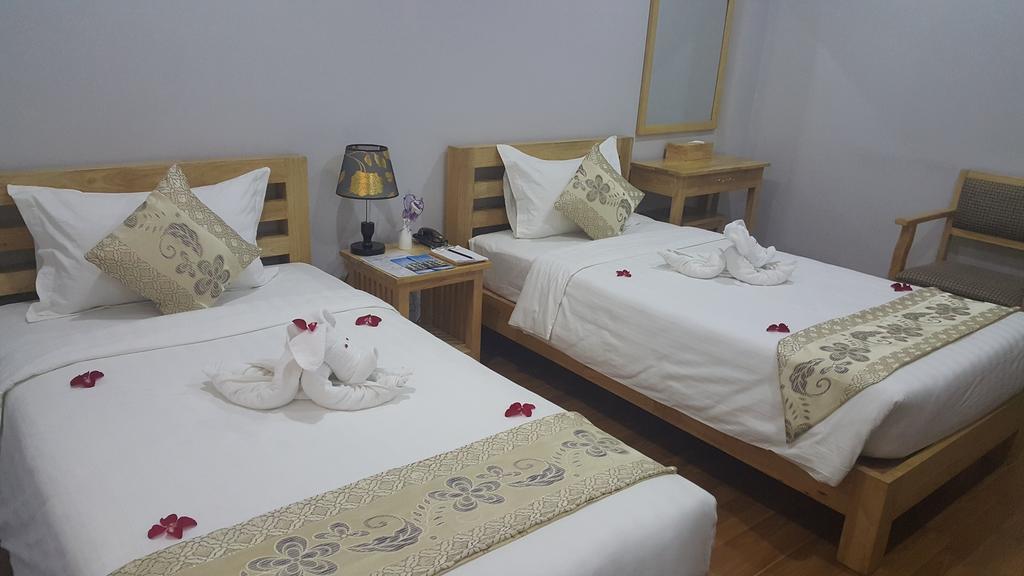 Asian Smile Hotel Γιανγκόν Εξωτερικό φωτογραφία